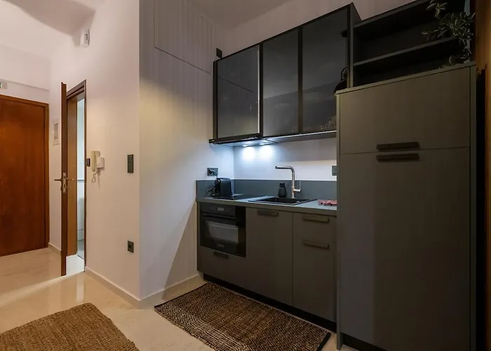 Urban Nest Apartamento Kalamata